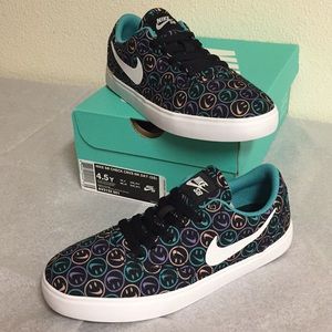 NIKE SB CHECK CNVS NK DAY  (4.5Y) BOYS OR GIRLS S.